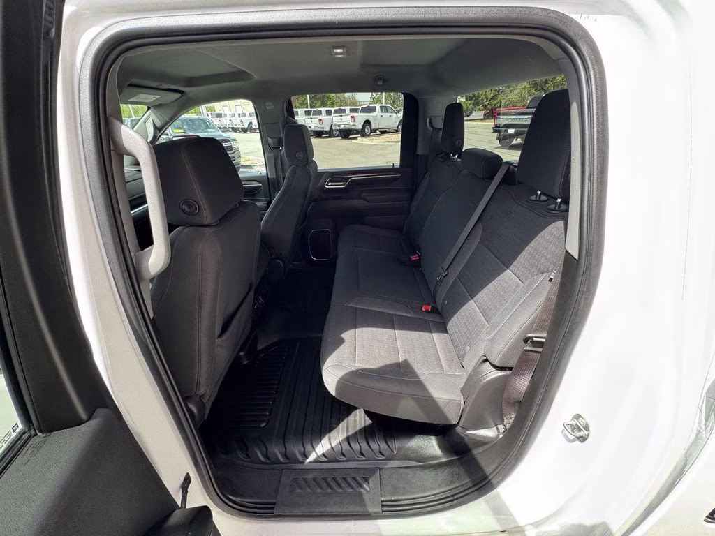 2024 White GMC Sierra 3500HD SLE 4X4 Truck