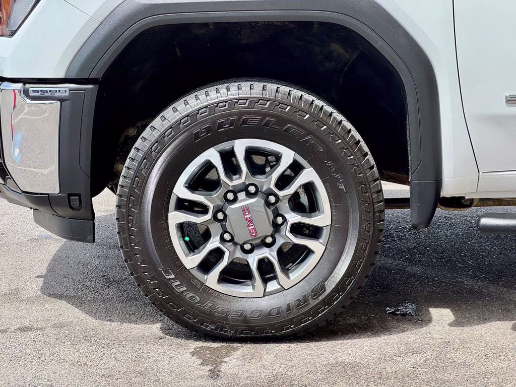 2024 White GMC Sierra 3500HD SLE 4X4 Truck