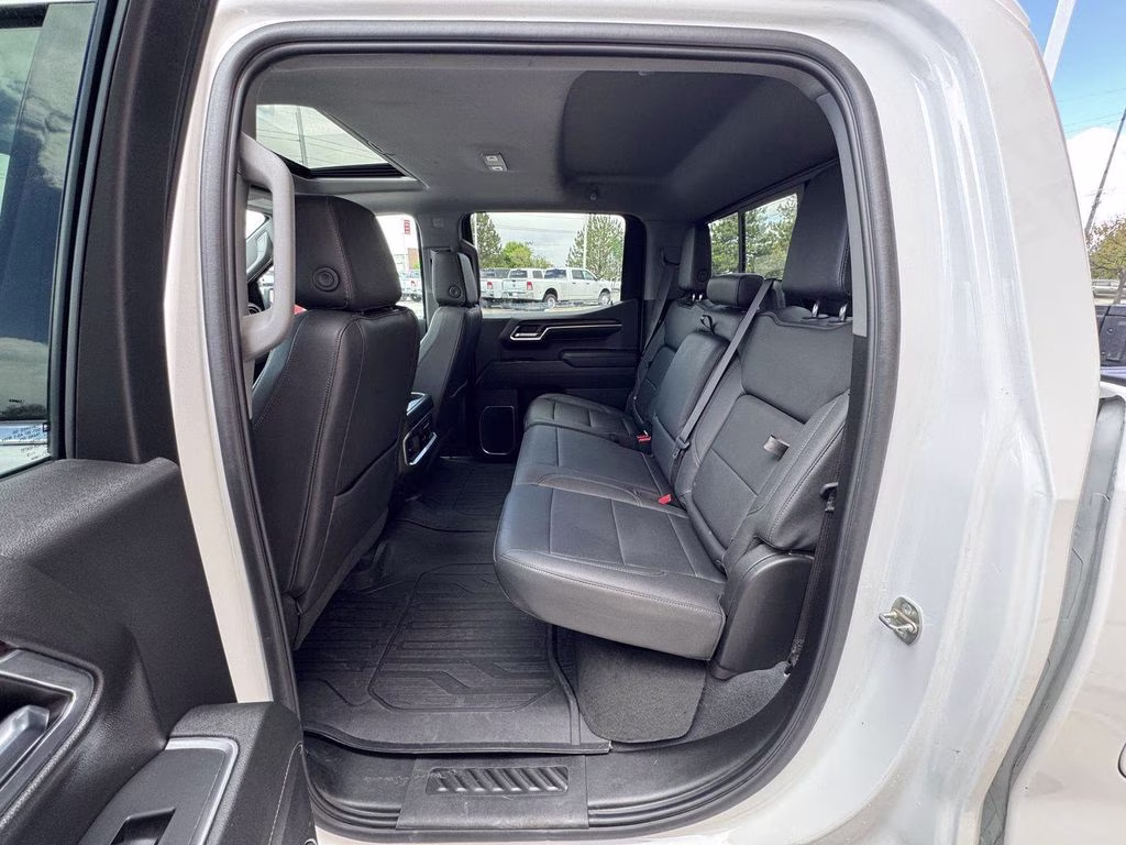 2023 Summit White GMC Sierra 1500 SLT 4X4 Truck