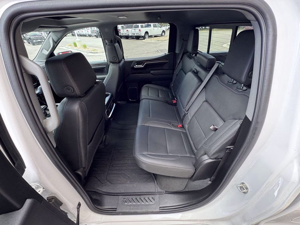 2023 Summit White GMC Sierra 1500 SLT 4X4 Truck
