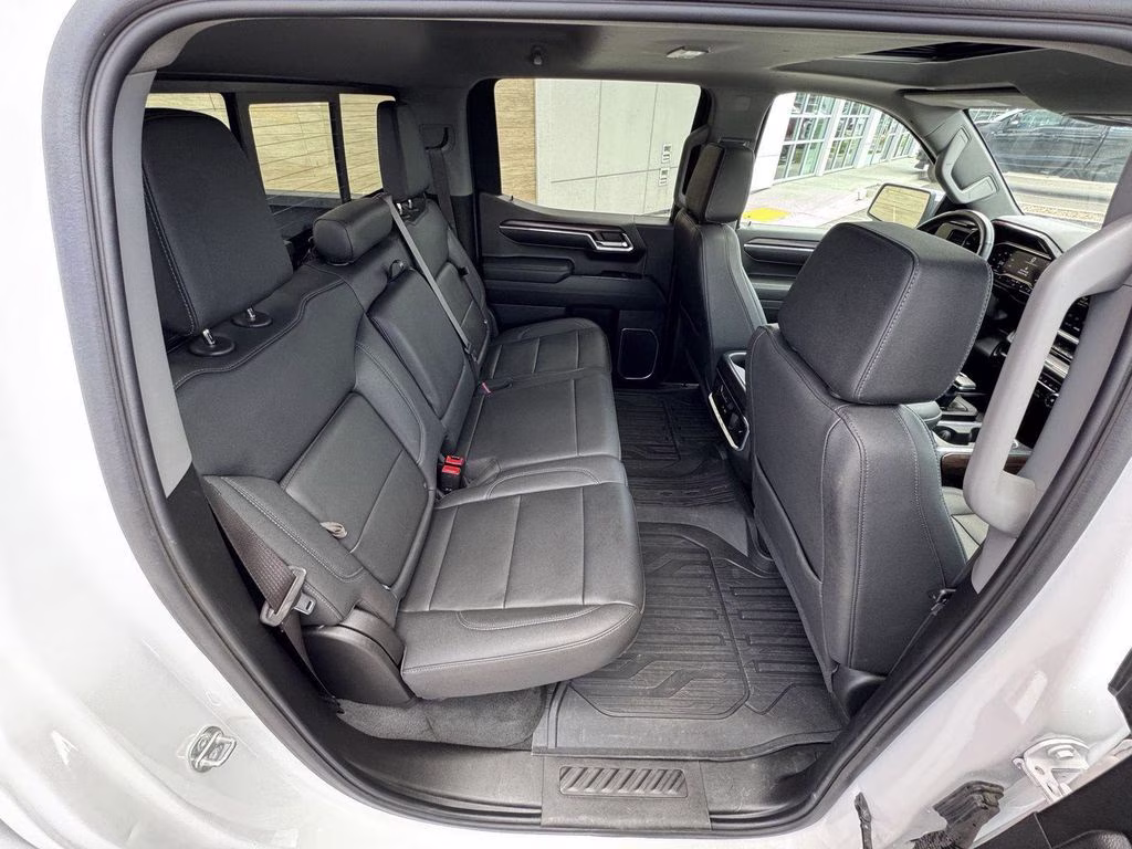 2023 Summit White GMC Sierra 1500 SLT 4X4 Truck