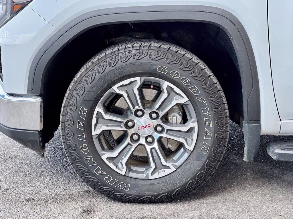 2023 Summit White GMC Sierra 1500 SLT 4X4 Truck