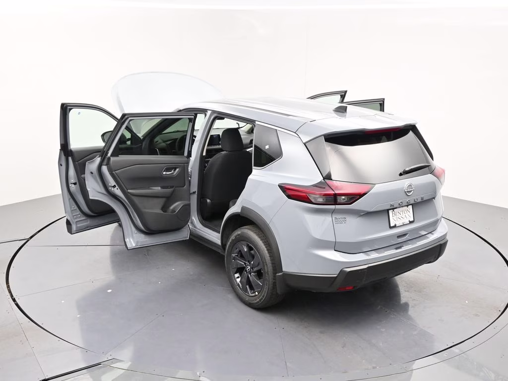 2026 Boulder Gray Pearl Nissan Rogue SV FWD SUV