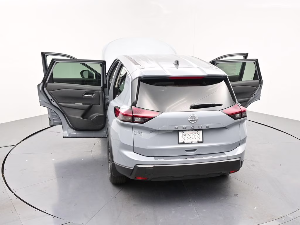 2026 Boulder Gray Pearl Nissan Rogue SV FWD SUV