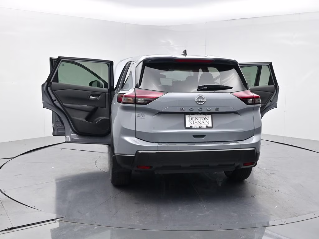 2026 Boulder Gray Pearl Nissan Rogue SV FWD SUV