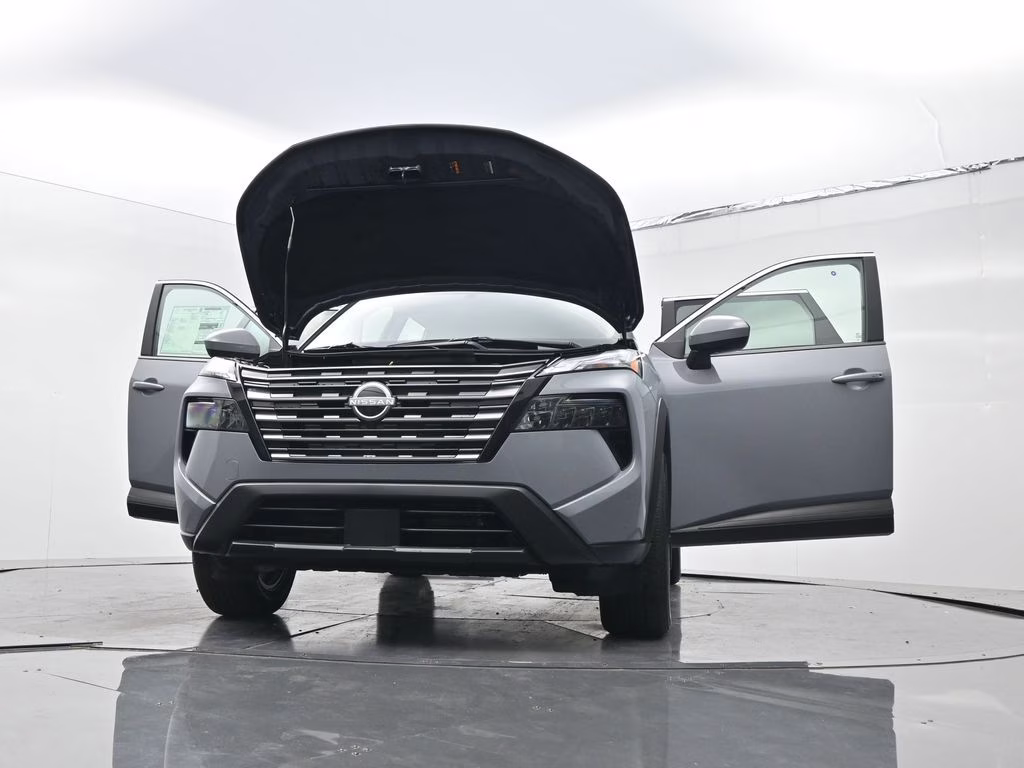 2026 Boulder Gray Pearl Nissan Rogue SV FWD SUV