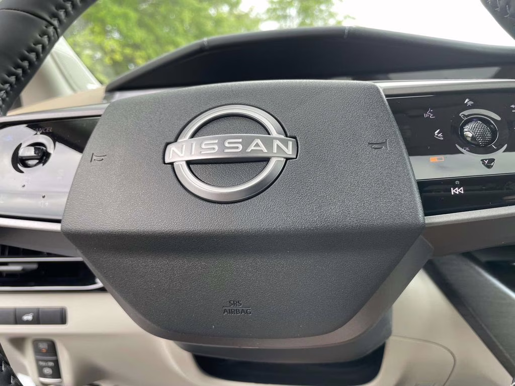 2026 Everest White Pearl Tricoat Nissan Murano Platinum AWD SUV
