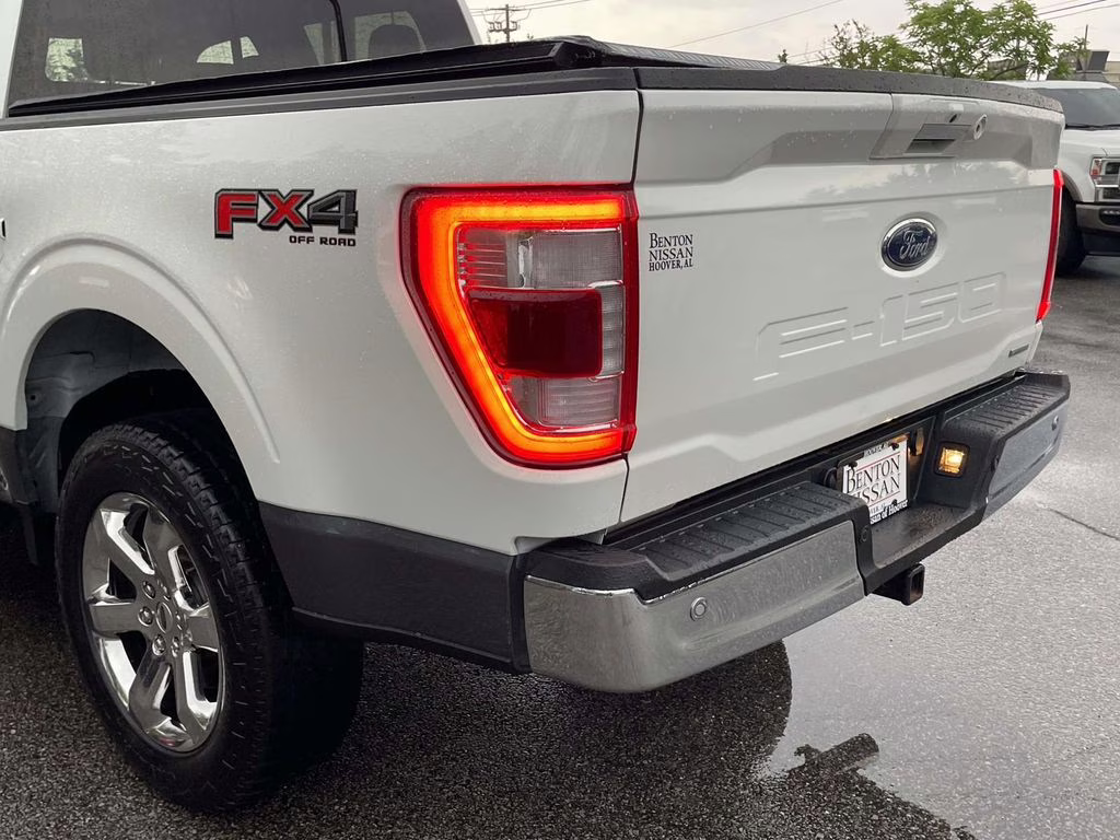 2023 White Ford F-150 Lariat 4X4 Truck