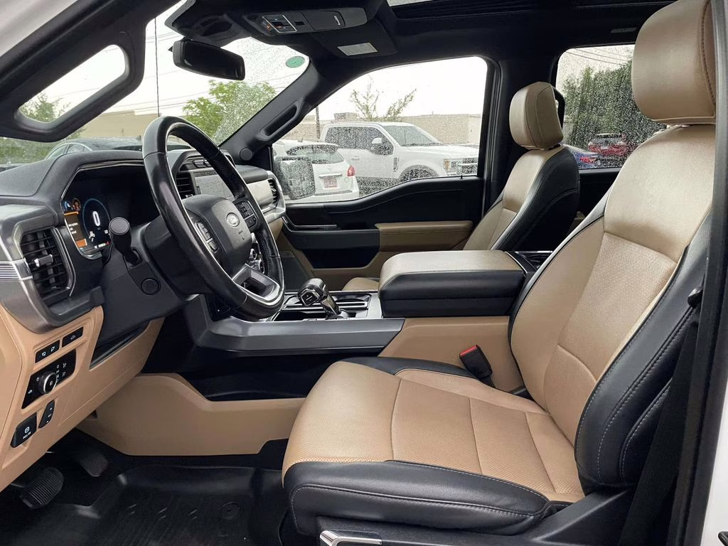 2023 White Ford F-150 Lariat 4X4 Truck