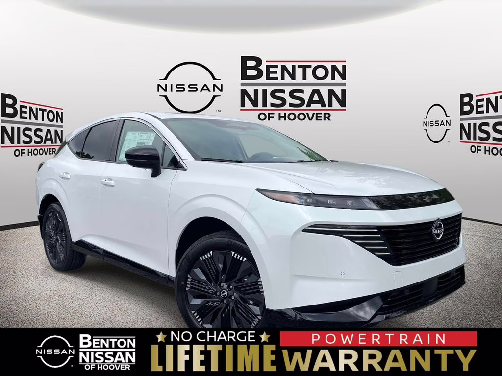 2026 Everest White Pearl Tricoat Nissan Murano Platinum AWD SUV