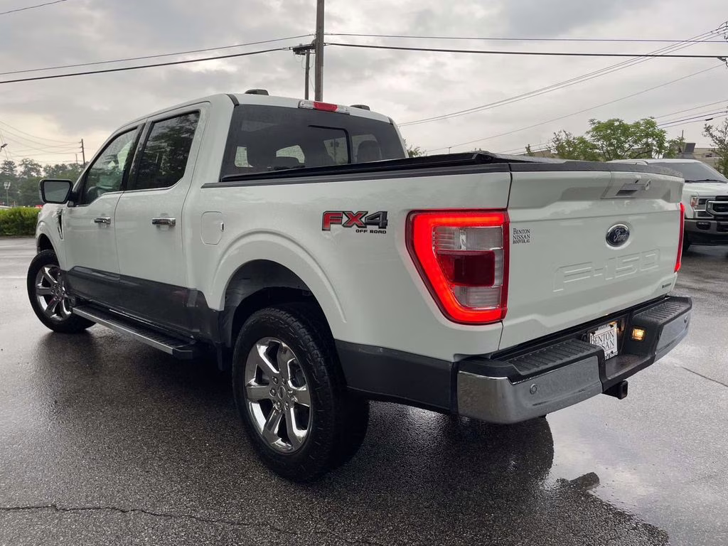 2023 White Ford F-150 Lariat 4X4 Truck