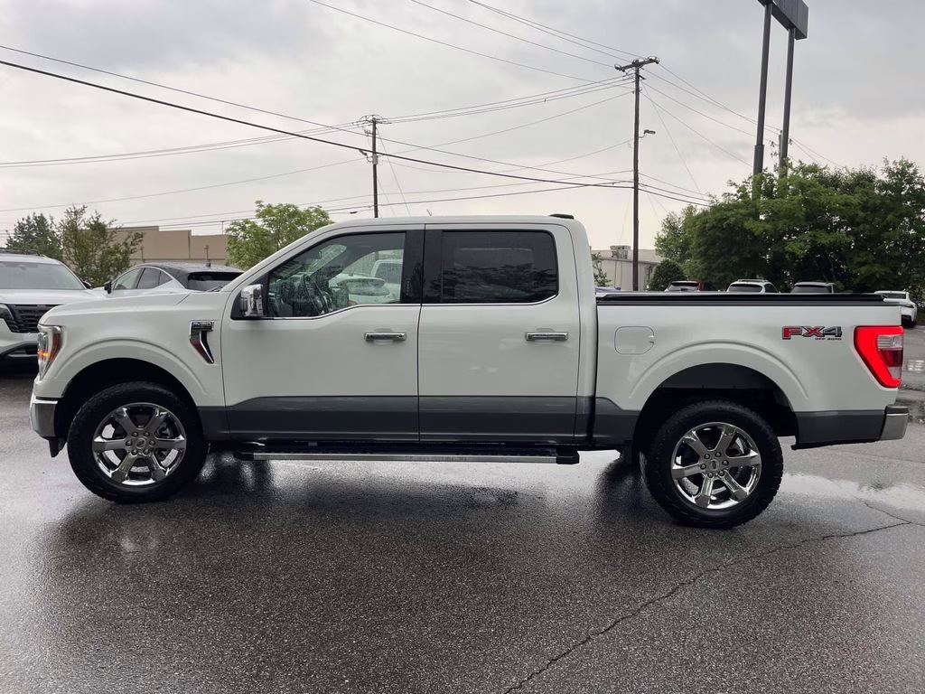 2023 White Ford F-150 Lariat 4X4 Truck