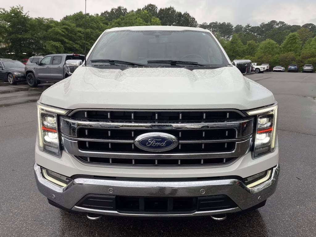 2023 White Ford F-150 Lariat 4X4 Truck