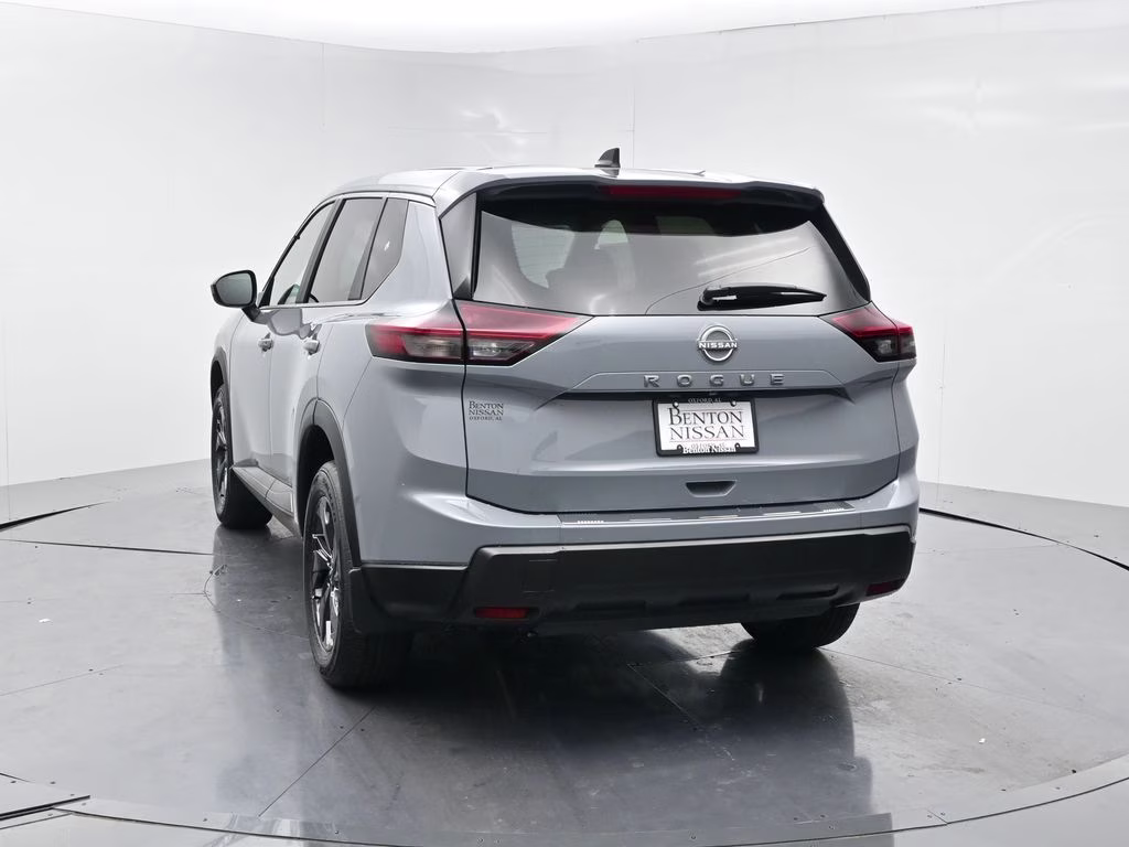 2026 Boulder Gray Pearl Nissan Rogue SV FWD SUV