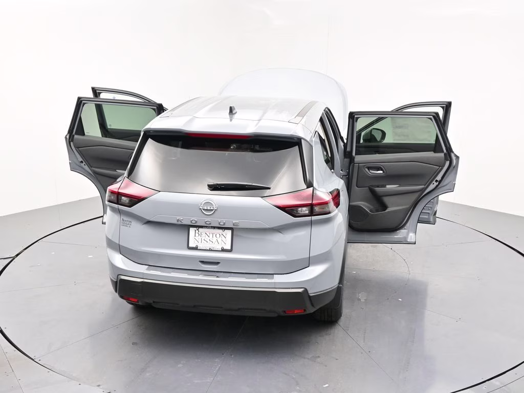 2026 Boulder Gray Pearl Nissan Rogue SV FWD SUV