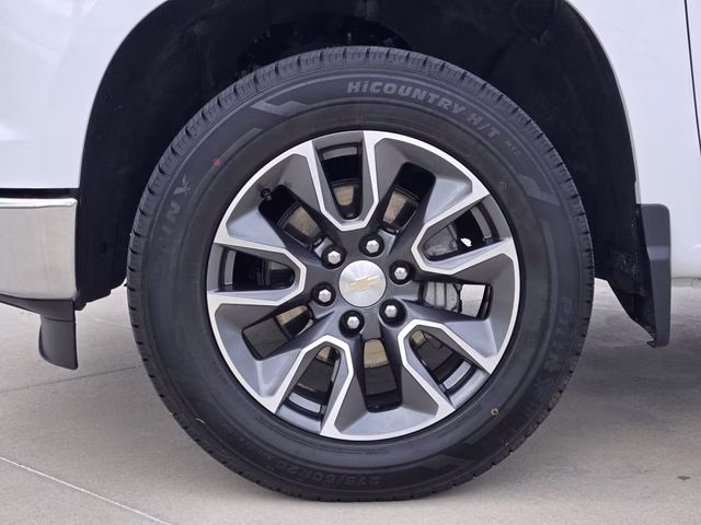 2024 Summit White Chevrolet Silverado 1500 LT 4X4 Truck