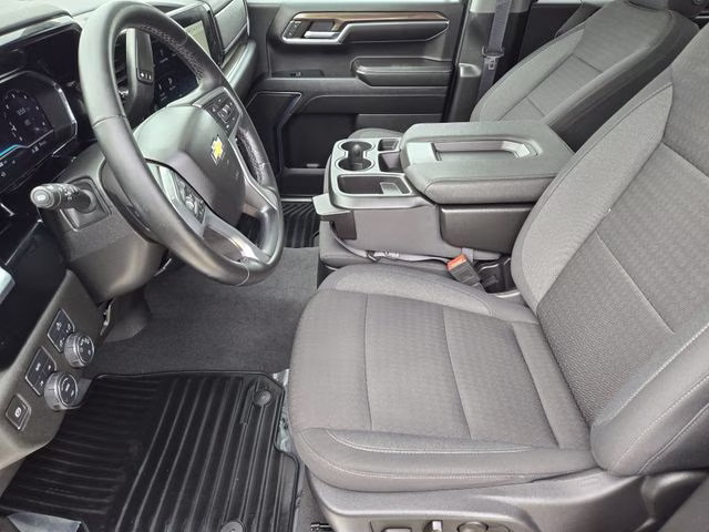 2024 Summit White Chevrolet Silverado 1500 LT 4X4 Truck