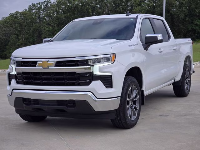 2024 Summit White Chevrolet Silverado 1500 LT 4X4 Truck