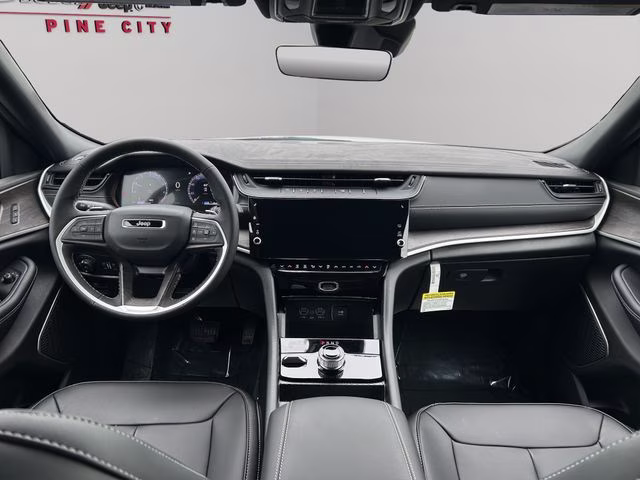 2026 Bright White Clearcoat Jeep Grand Cherokee Limited 4X4 SUV