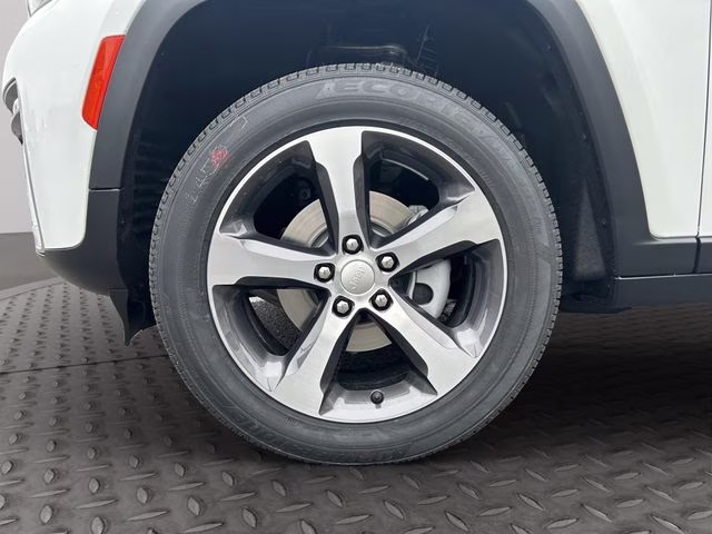 2026 Bright White Clearcoat Jeep Grand Cherokee Limited 4X4 SUV