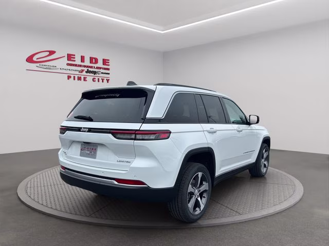 2026 Bright White Clearcoat Jeep Grand Cherokee Limited 4X4 SUV