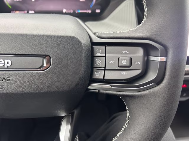 2026 Hydro Blue Pearlcoat Jeep Cherokee Limited 4X4 SUV