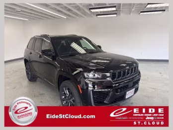 2026 Diamond Black Crystal Pearlcoat Jeep Grand Cherokee Limited Reserve SUV