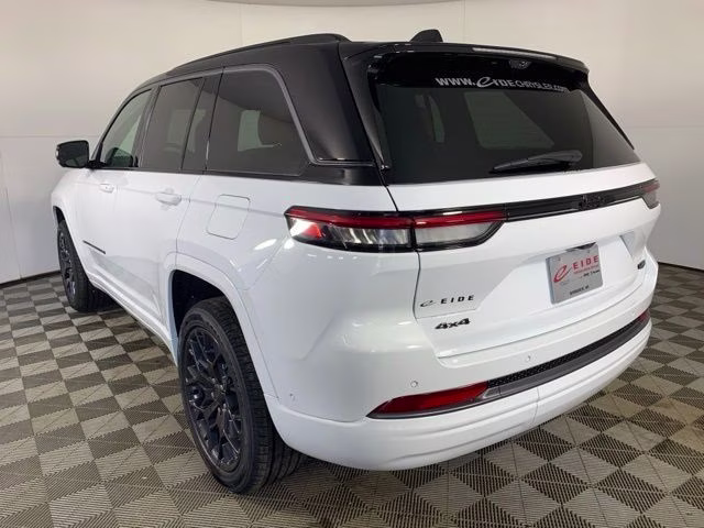 2026 Bright White Clearcoat Jeep Grand Cherokee Summit 4X4 SUV