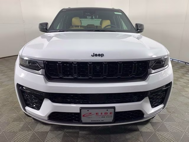 2026 Bright White Clearcoat Jeep Grand Cherokee Summit 4X4 SUV