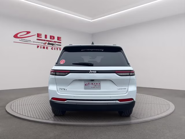 2026 Bright White Clearcoat Jeep Grand Cherokee Limited 4X4 SUV