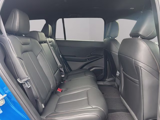 2026 Hydro Blue Pearlcoat Jeep Cherokee Limited 4X4 SUV