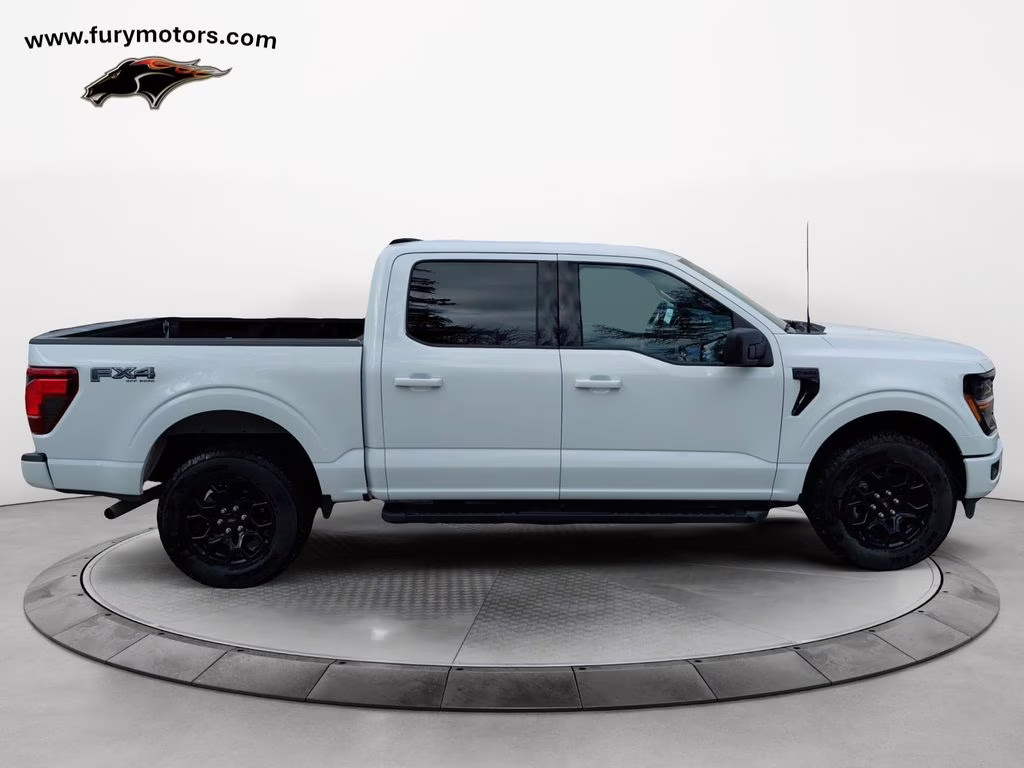 2025 Oxford White Ford F-150 XLT  w/Black Appearance Package 4X4 Truck