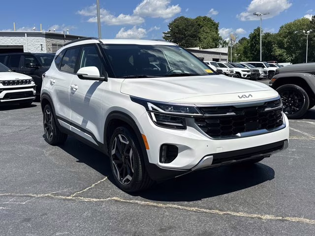 2024 Snow White Pearl Kia Seltos AWD SUV