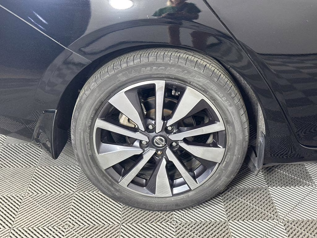 2020 Super Black Nissan Sentra SV FWD Sedan