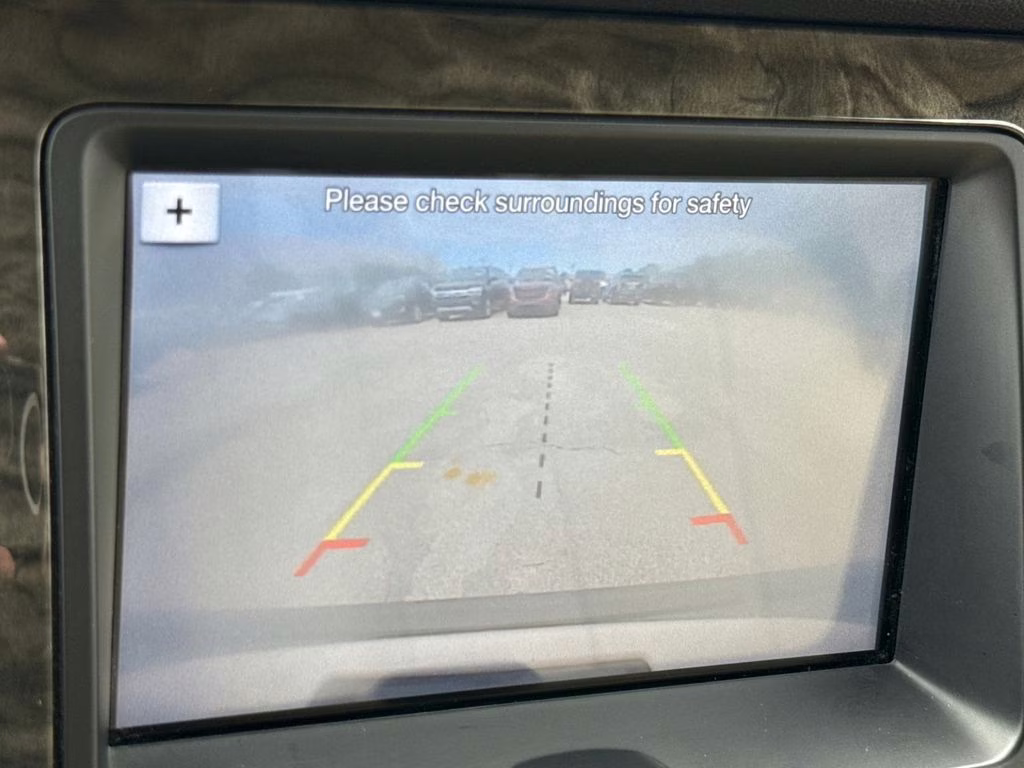 2017 White Gold Ford Expedition Limited RWD SUV