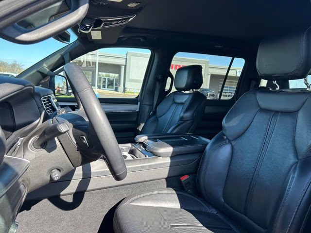 2024 Diamond Black Crystal Pearlcoat Jeep Wagoneer Series II 4X4 SUV