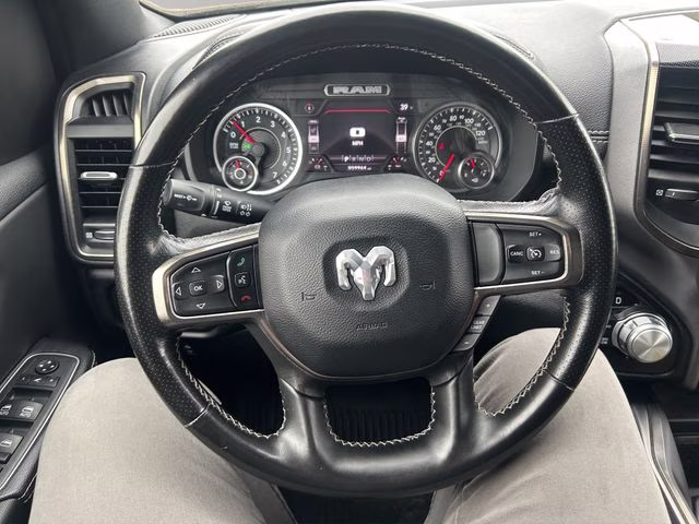 2022 Diamond Black Crystal Pearlcoat Ram 1500 Sport 4X4 Truck