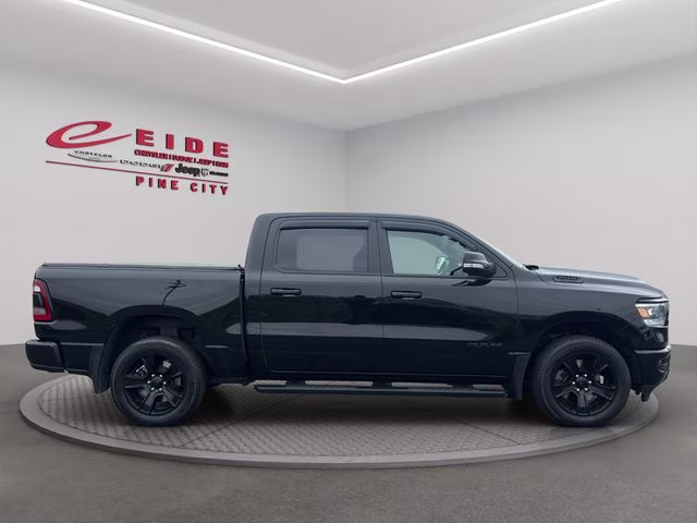 2022 Diamond Black Crystal Pearlcoat Ram 1500 Sport 4X4 Truck