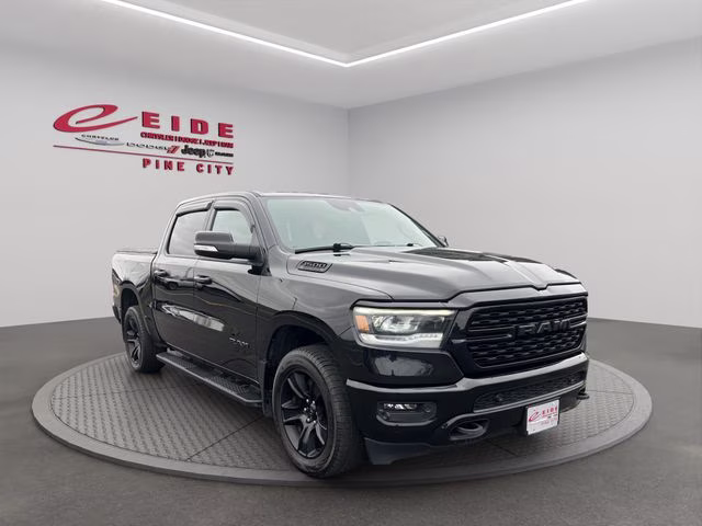 2022 Diamond Black Crystal Pearlcoat Ram 1500 Sport 4X4 Truck