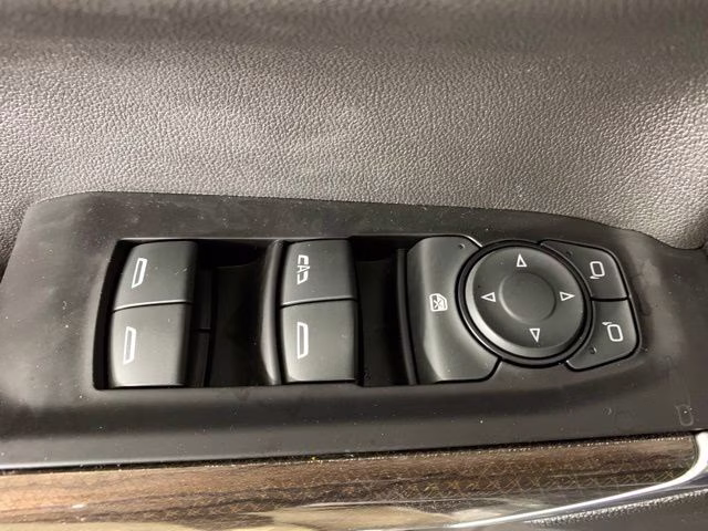 2020 Shadow Gray Metallic Chevrolet Silverado 1500 RST 4X4 Truck