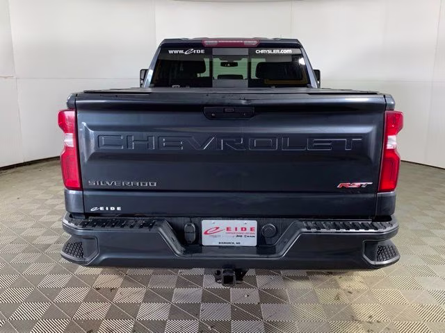 2020 Shadow Gray Metallic Chevrolet Silverado 1500 RST 4X4 Truck