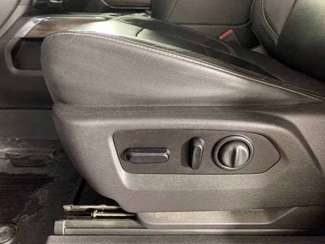 2020 Shadow Gray Metallic Chevrolet Silverado 1500 RST 4X4 Truck