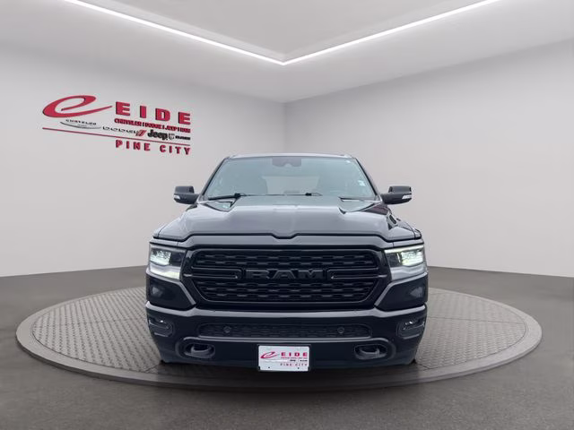 2022 Diamond Black Crystal Pearlcoat Ram 1500 Sport 4X4 Truck