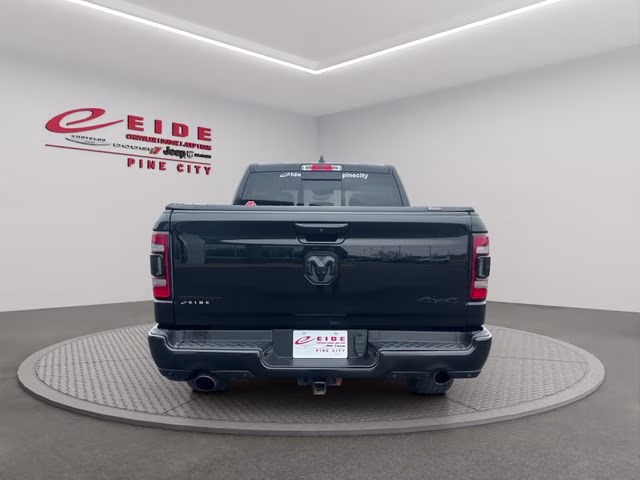 2022 Diamond Black Crystal Pearlcoat Ram 1500 Sport 4X4 Truck
