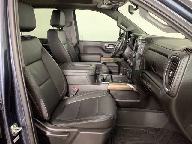 2020 Shadow Gray Metallic Chevrolet Silverado 1500 RST 4X4 Truck