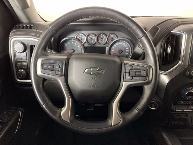 2020 Shadow Gray Metallic Chevrolet Silverado 1500 RST 4X4 Truck