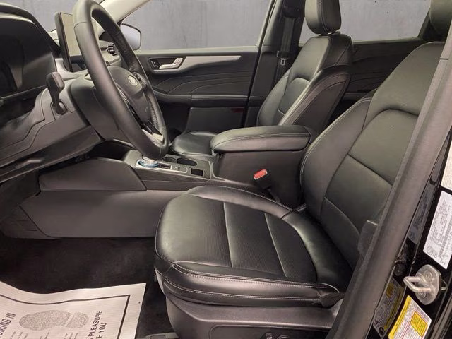 2025 Agate Black Metallic Ford Escape Platinum AWD SUV