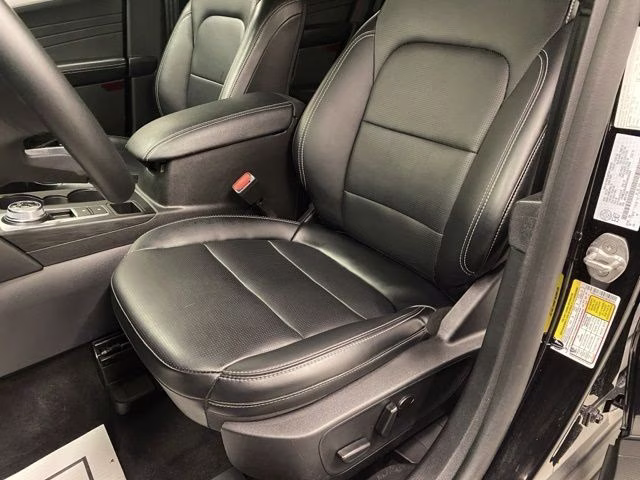 2025 Agate Black Metallic Ford Escape Platinum AWD SUV