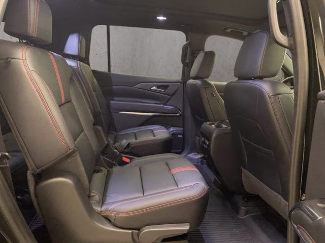 2024 Mosaic Black Metallic Chevrolet Traverse RS AWD SUV