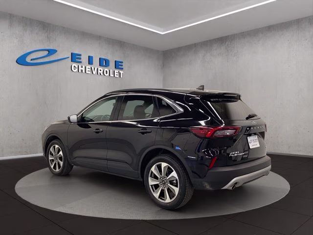 2025 Agate Black Metallic Ford Escape Platinum AWD SUV